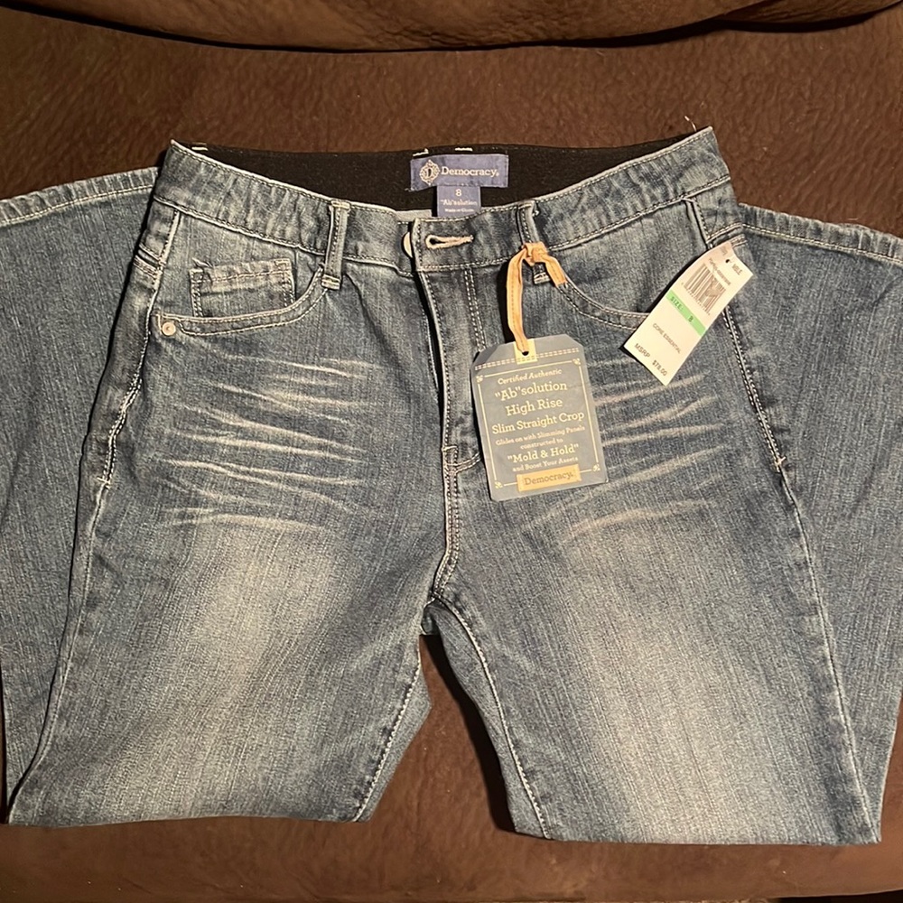 Democracy size 8 crop jeans.  Ab-solution Mold & hold!! NWT, smoke free home!